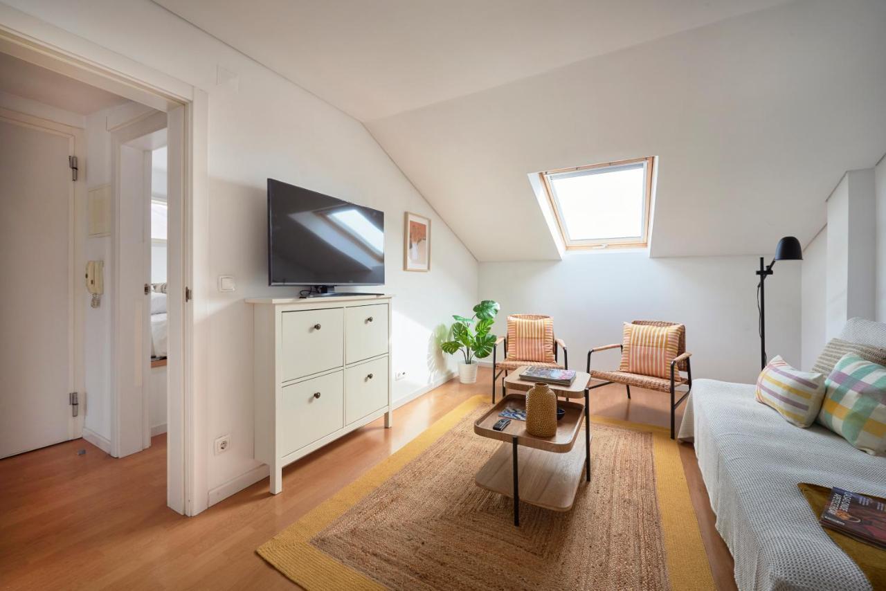 Bright W Balcony, Ac, Parking, By Timecooler Appartement Lissabon