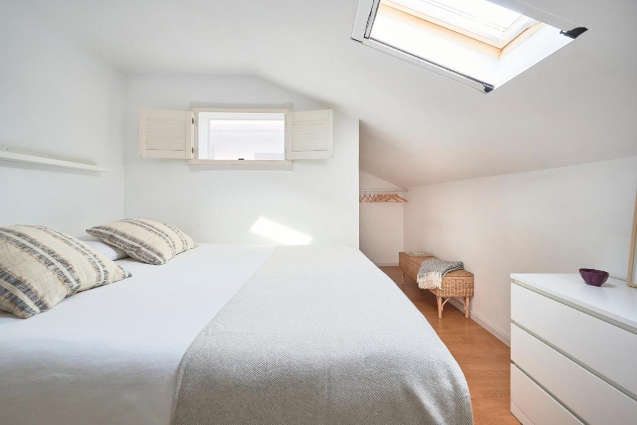 Bright W Balcony, Ac, Parking, By Timecooler Appartement