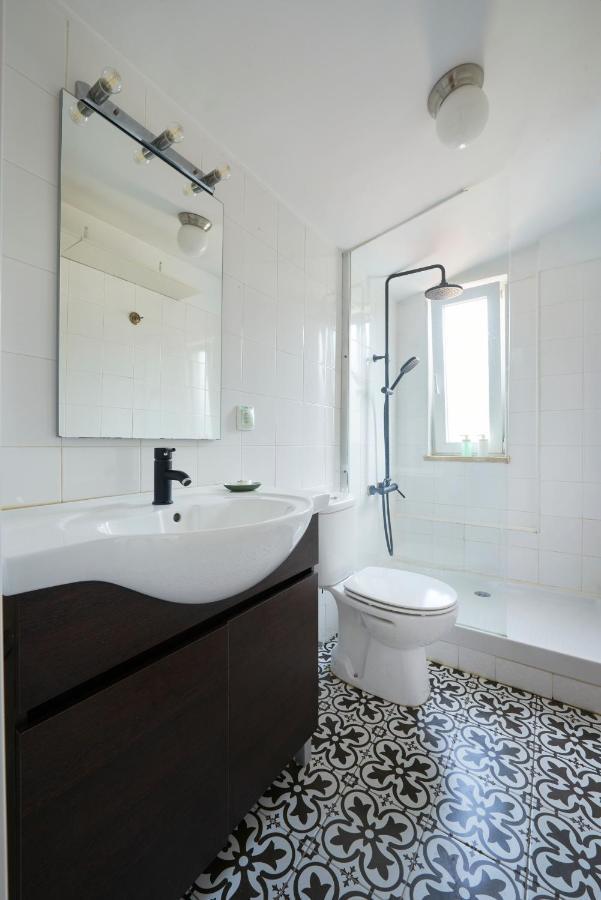 Appartement Bright W Balcony, Ac, Parking, By Timecooler